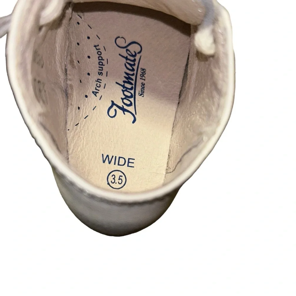 Footmates todd white leather baby walker shoes steppers booties size 3.5 wide